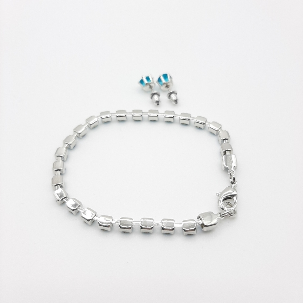 Tennis Bracelet Set Post Earrings Set Blue Zircon Swarovski Crystals - Picture 3 of 3